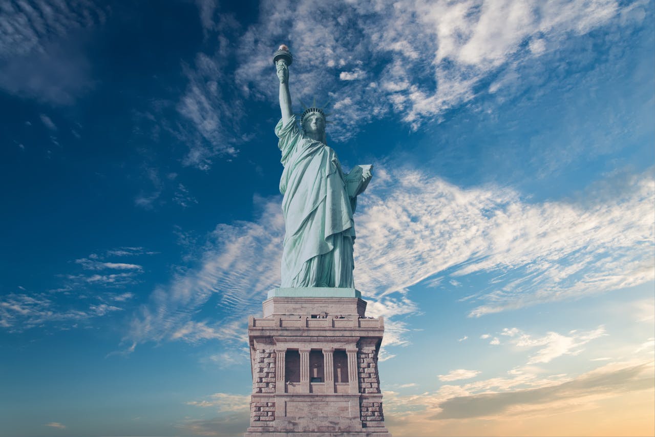 statue od libery new yorl