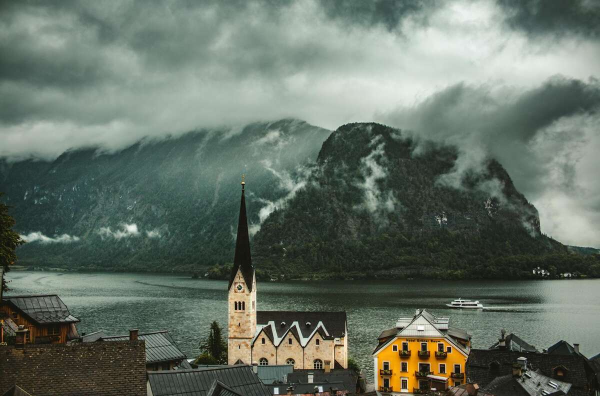hallstatt travel