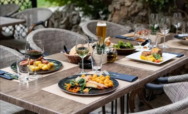 Nebojša Restaurant