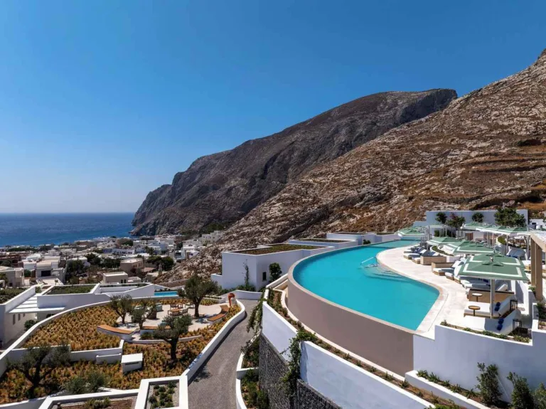 Sandblu Santorini, LXR Hotels & Resorts