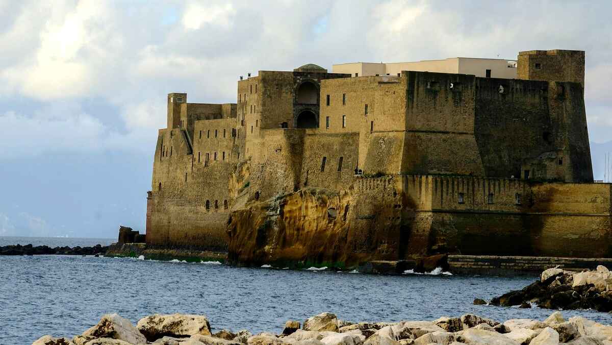 naples travel guide
